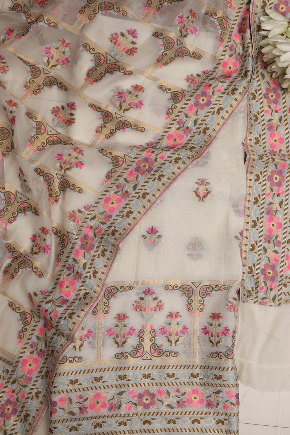 Exquisite Dyeable Banarasi Jamdani Chiniya Silk Three Piece Unstitched Suit Set - Luxurion World