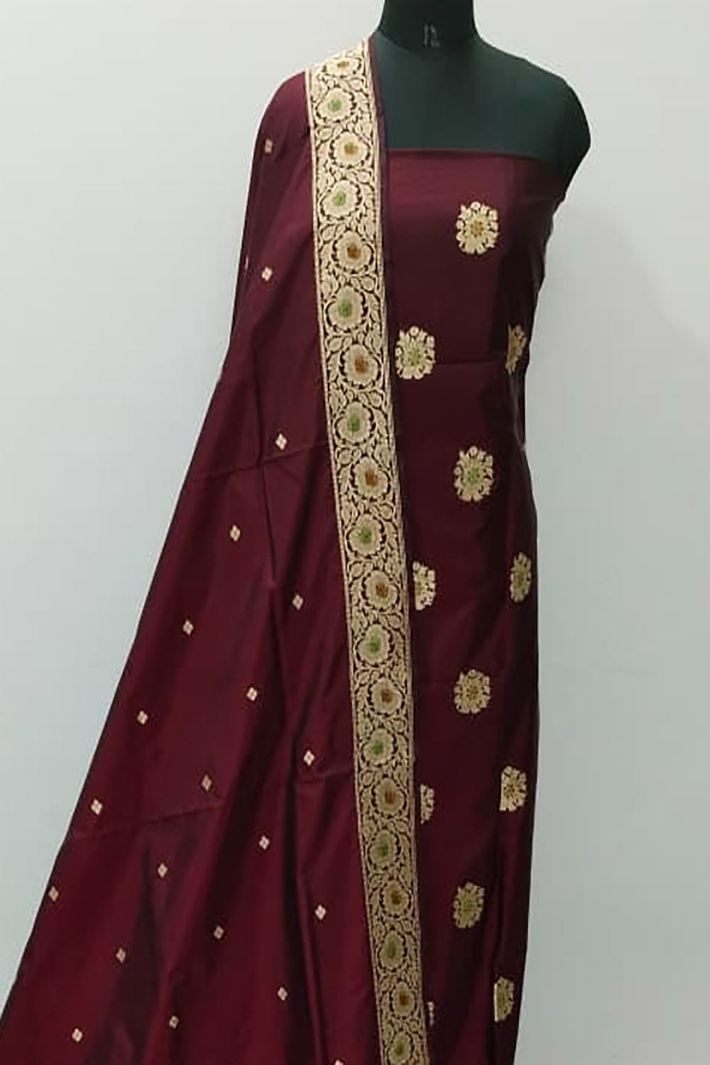 Maroon Pure Katan Silk Banarasi Handloom Three Piece Unstitched Suit Set - Luxurion World