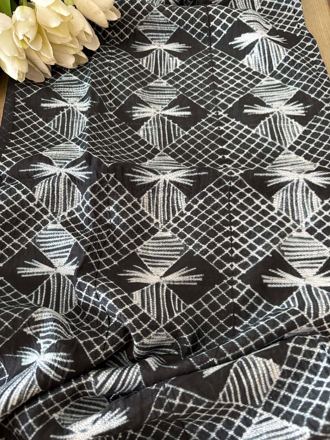 Black Shibori Tie N Dye Maheshwari Silk Two Piece Unstitched Suit Set - Luxurion World