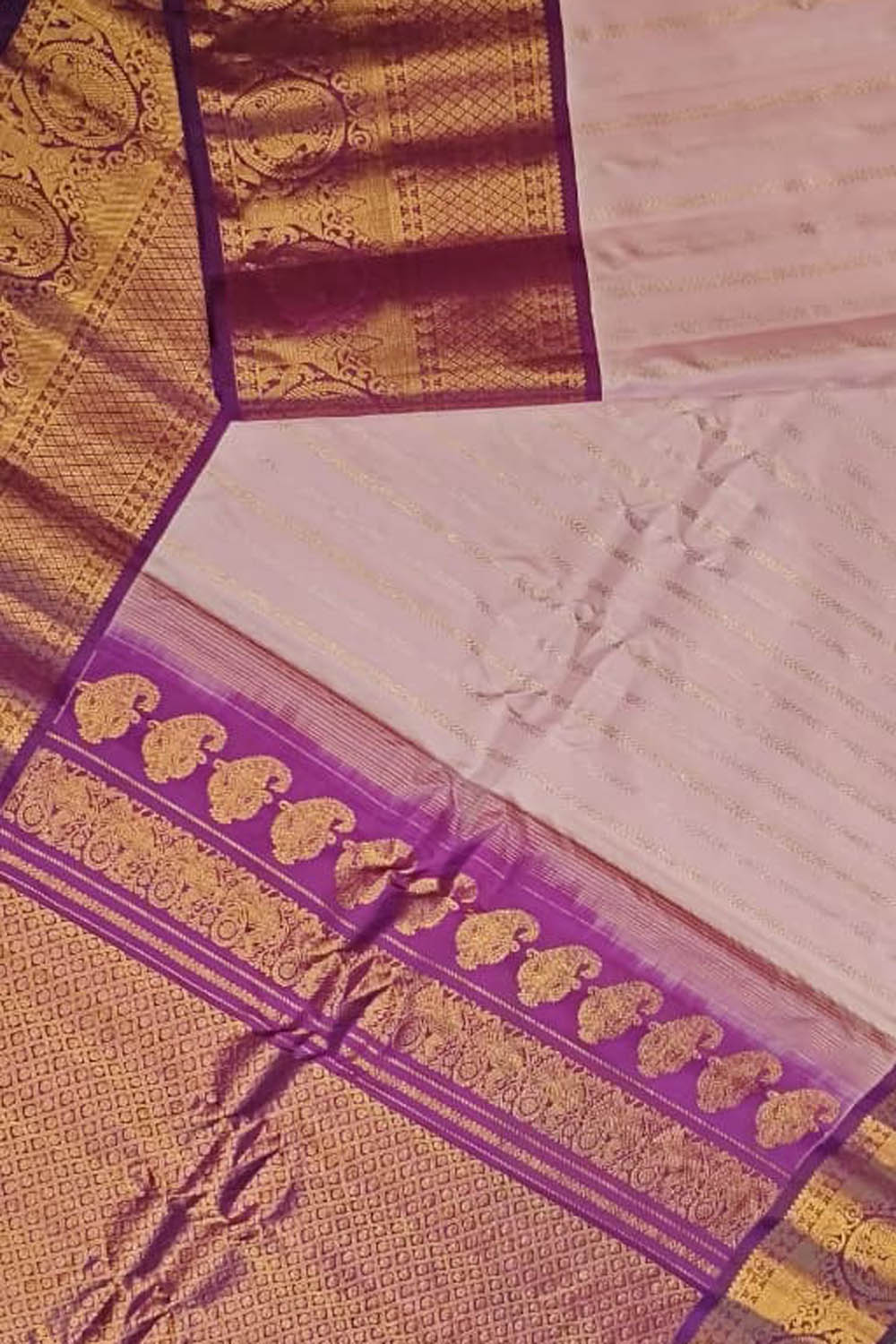 Pastel Handloom Gadwal Pure Silk Saree