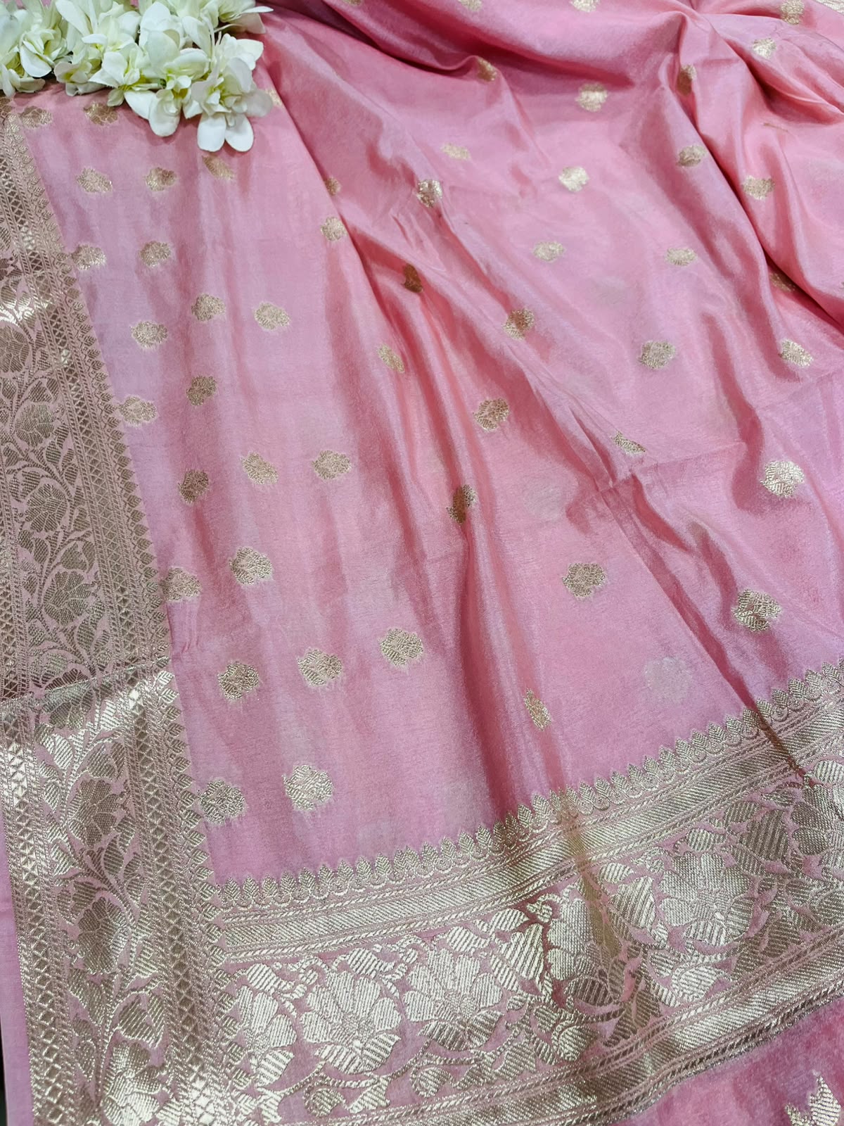 Pink Banarasi Soft Silk Saree IS1B1ZA526090801