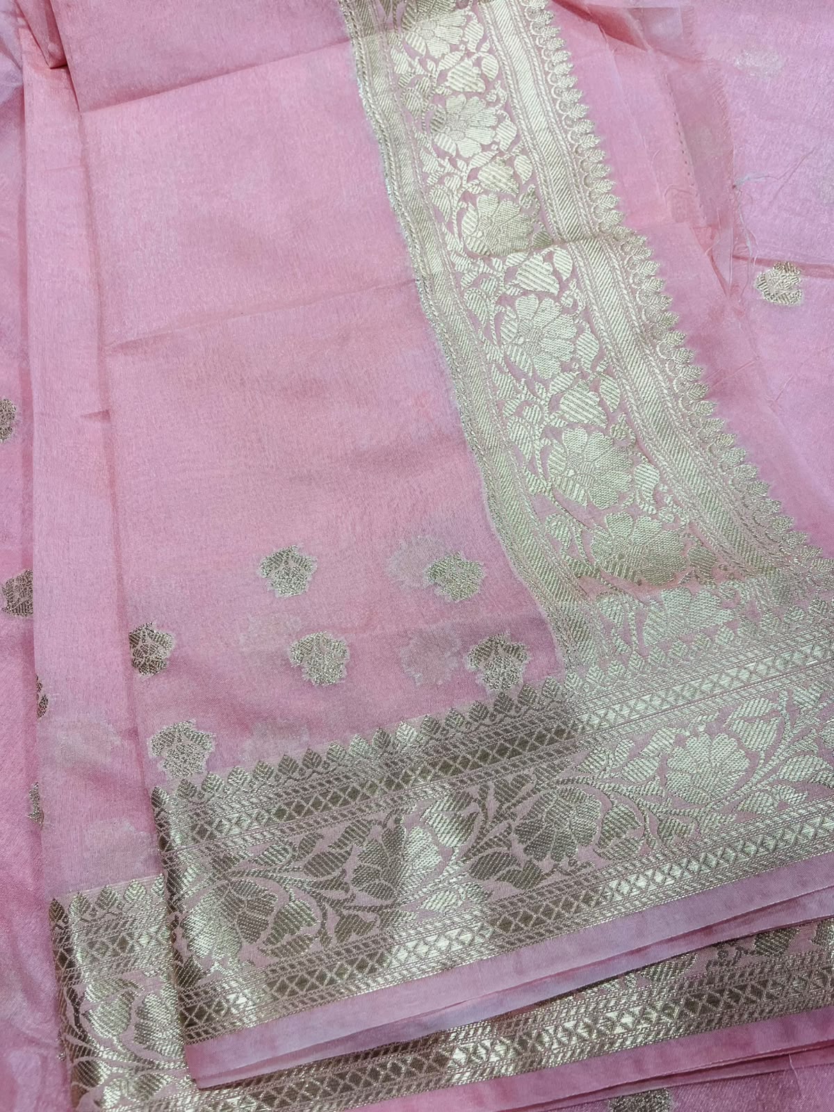 Pink Banarasi Soft Silk Saree IS1B1ZA526090801