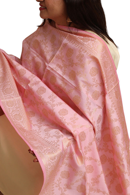 Pretty in Pink: Banarasi Silk Dupatta - with a beautifully handcrafted matching tassel - Luxurion World