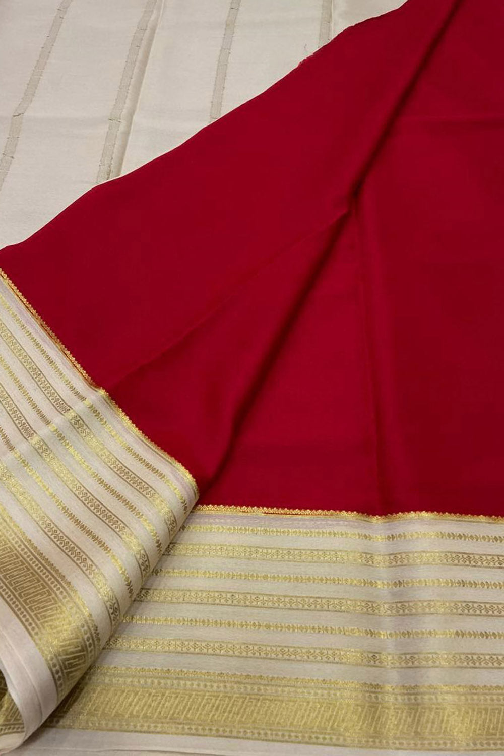 Red Mysore Pure Crepe Silk Saree Handloom Weave Festive