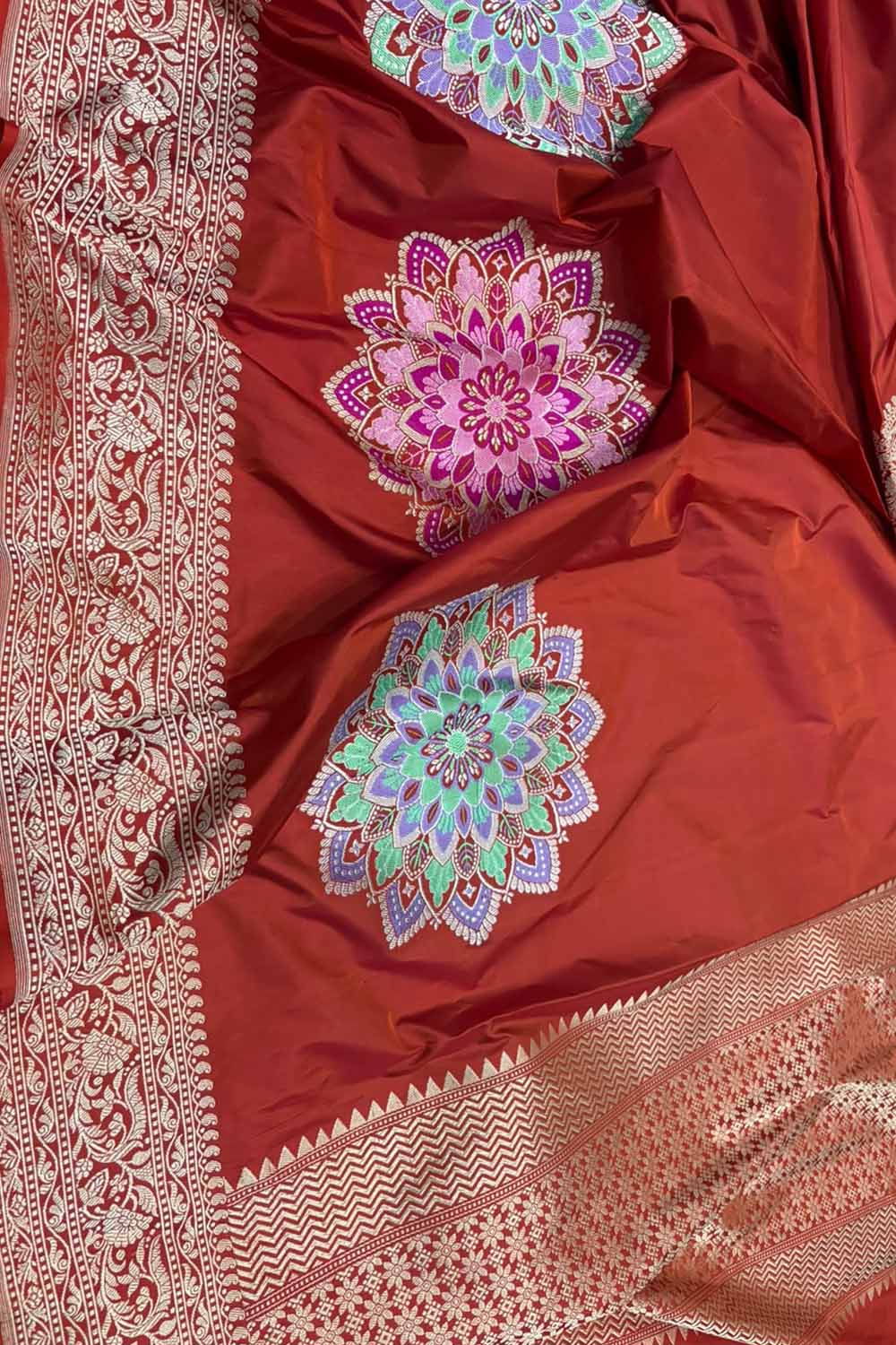 Red Pure Katan Silk Kadwa Woven Banarasi Saree Wedding