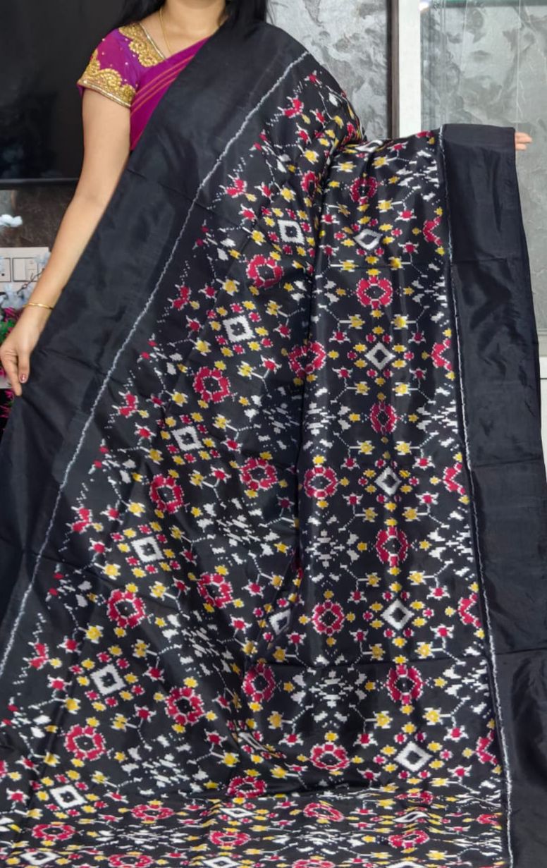 Ikat Sarees - Luxurion World