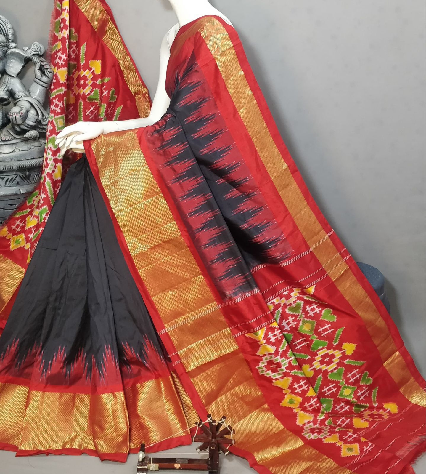 Ikat Sarees - Luxurion World