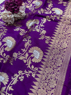 Exquisite Purple Handloom Banarasi Pure Katan Silk Flower Design Sona Roopa Dupatta - Luxurion World