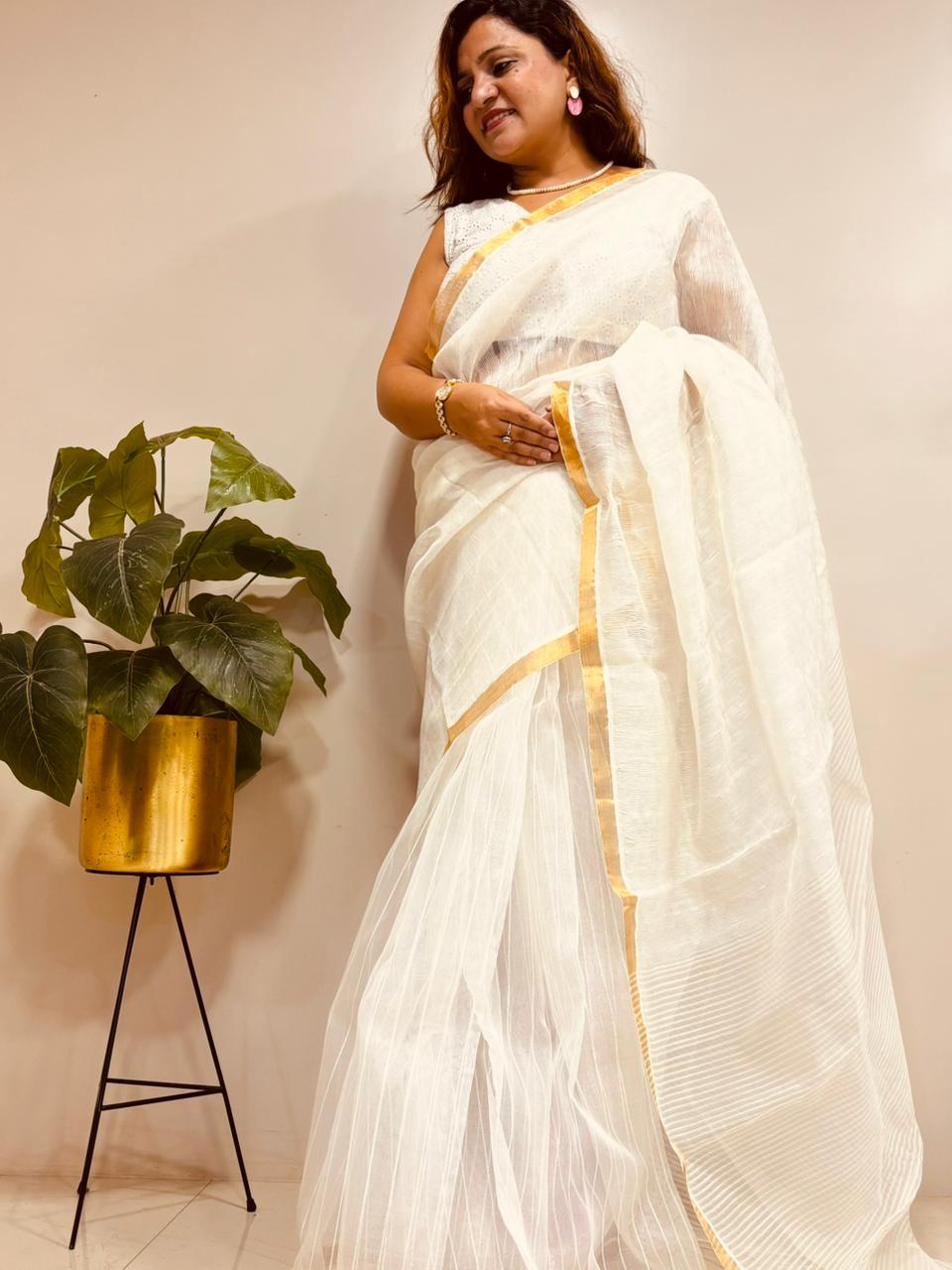 White Jamdani Muslin Silk Saree - Luxurion World
