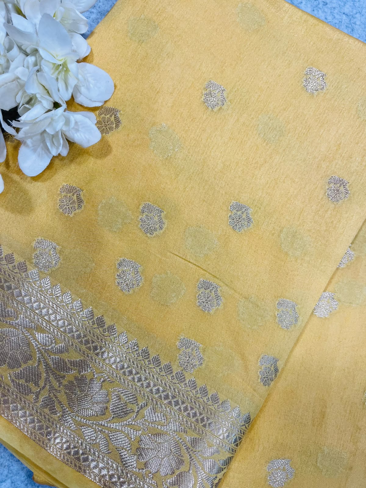 Yellow Banarasi Soft Silk Saree IS1B1ZA526090803