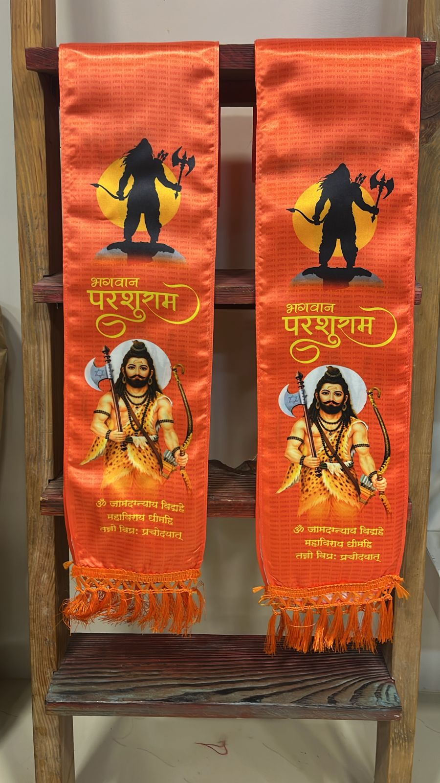 LUXURION WORLD Divine Stole/ Patka/ Khesh/ Shawl/ Dupatta – Bhagwan Parshuram Stoles || Satin Silk Cloth Print Unisex God Printed Scarf for Spiritual Wear ( With Handcrafted Lace )