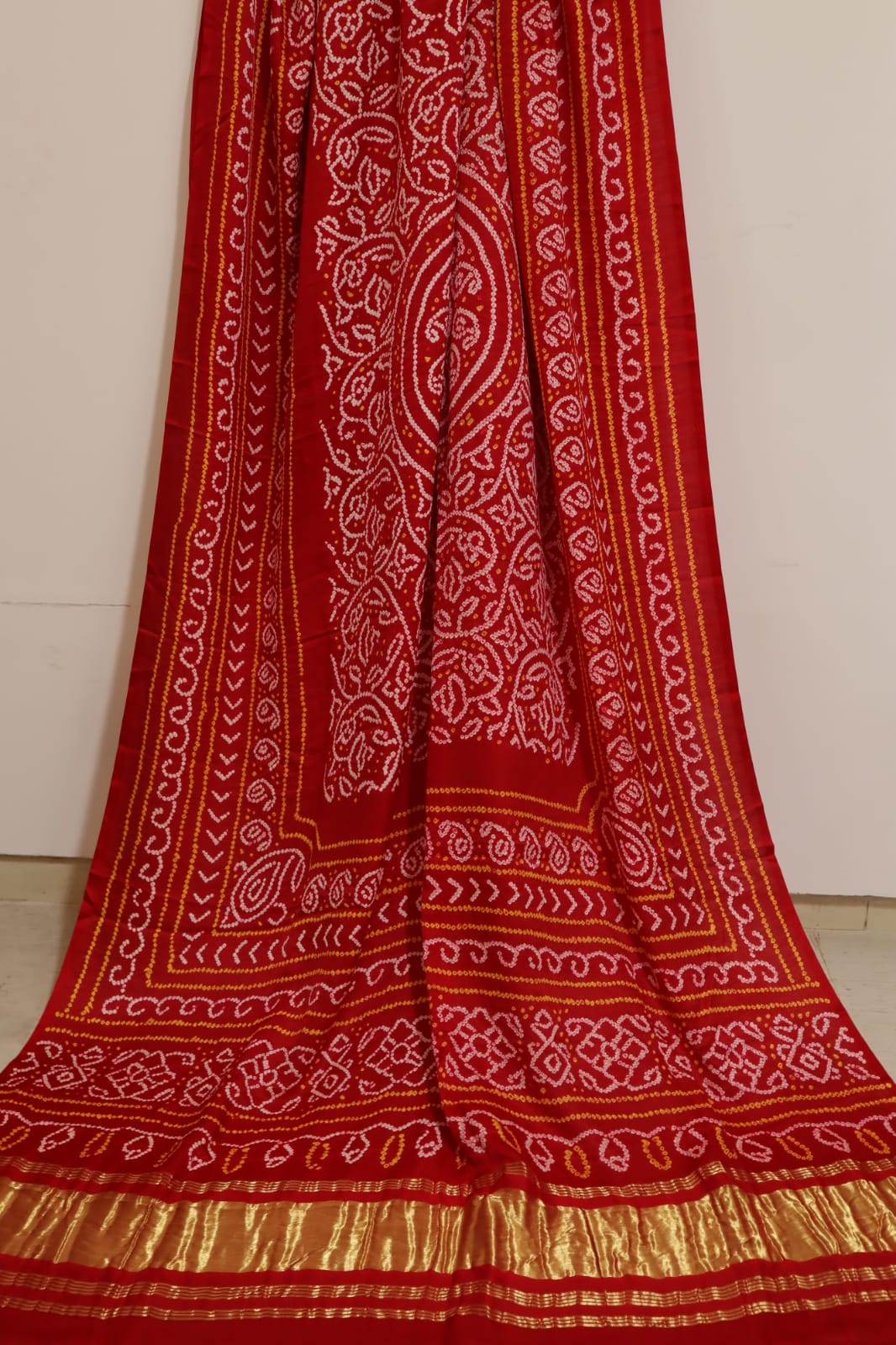 Red Bandhani Gajji Silk Dupatta - Luxurion World