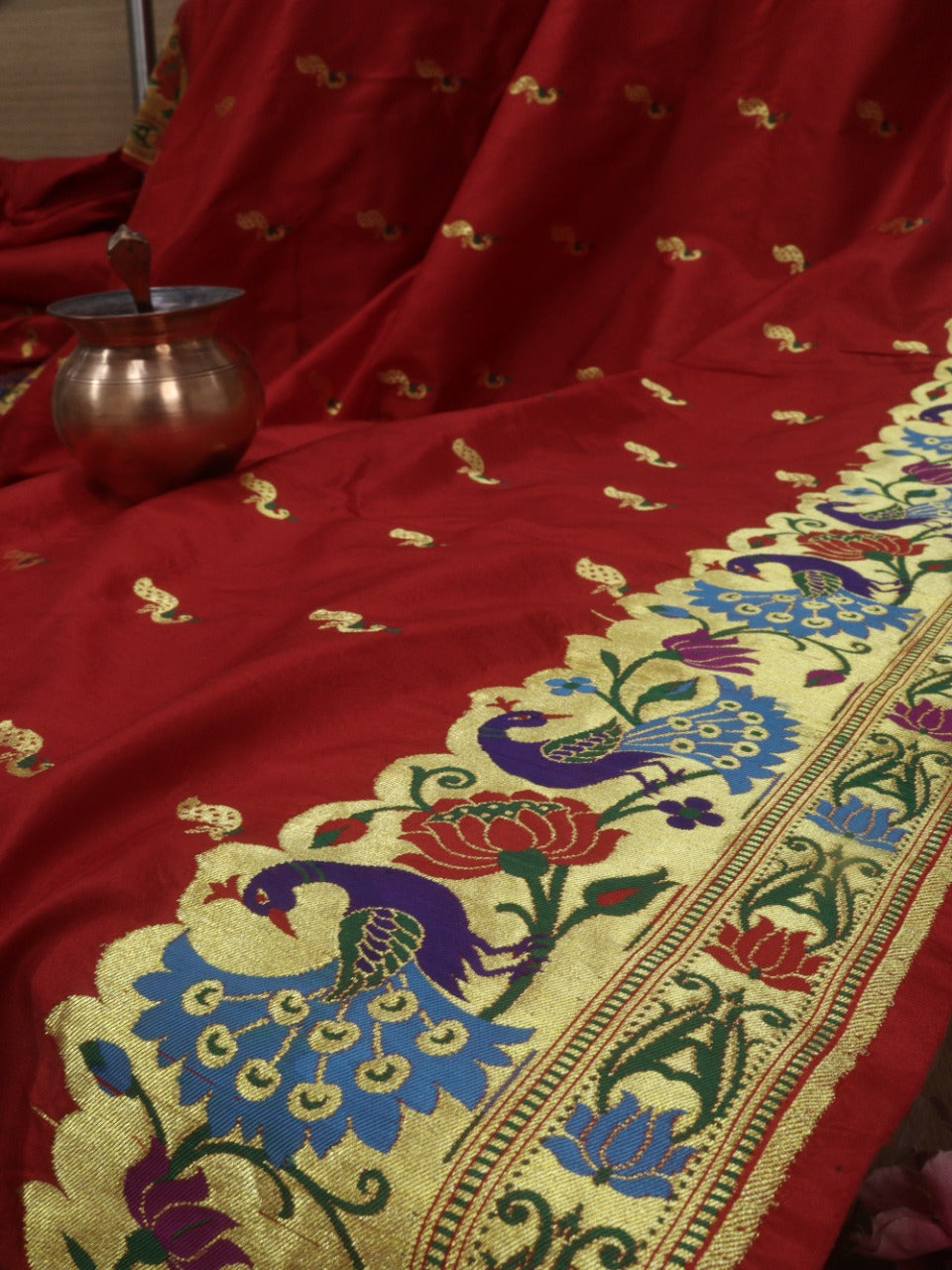 Red Handloom Banarasi Pure Katan Silk Paithani Border Design Saree - Luxurion World