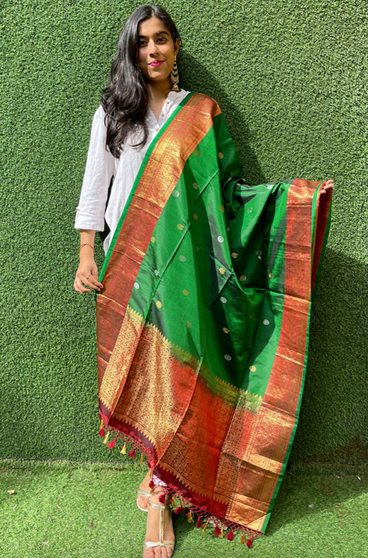 Green Handloom Kanjeevaram Pure Silk Dupatta - Luxurion World
