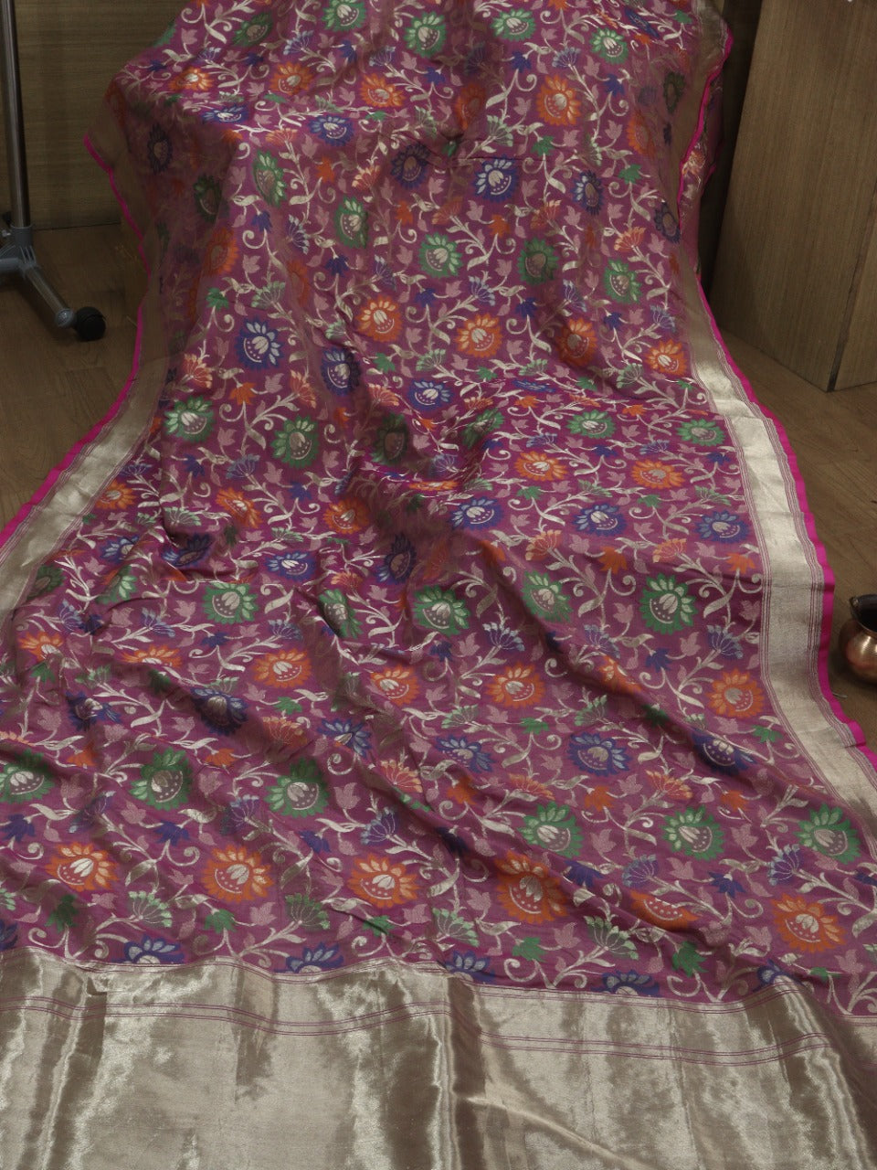 Pink Handloom Banarasi Pure Katan Silk Jaal Work Meenakari Saree - Luxurion World