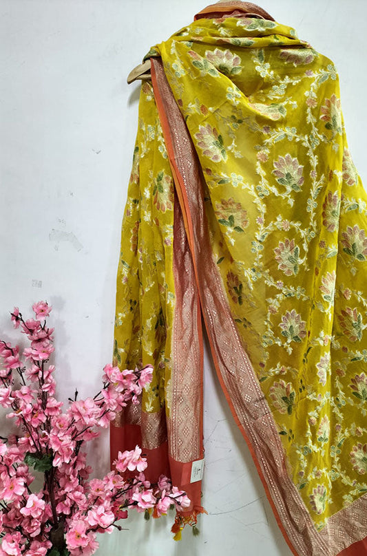 Yellow Handloom Banarasi Pure Georgette Brush Dye Dupatta - Luxurion World