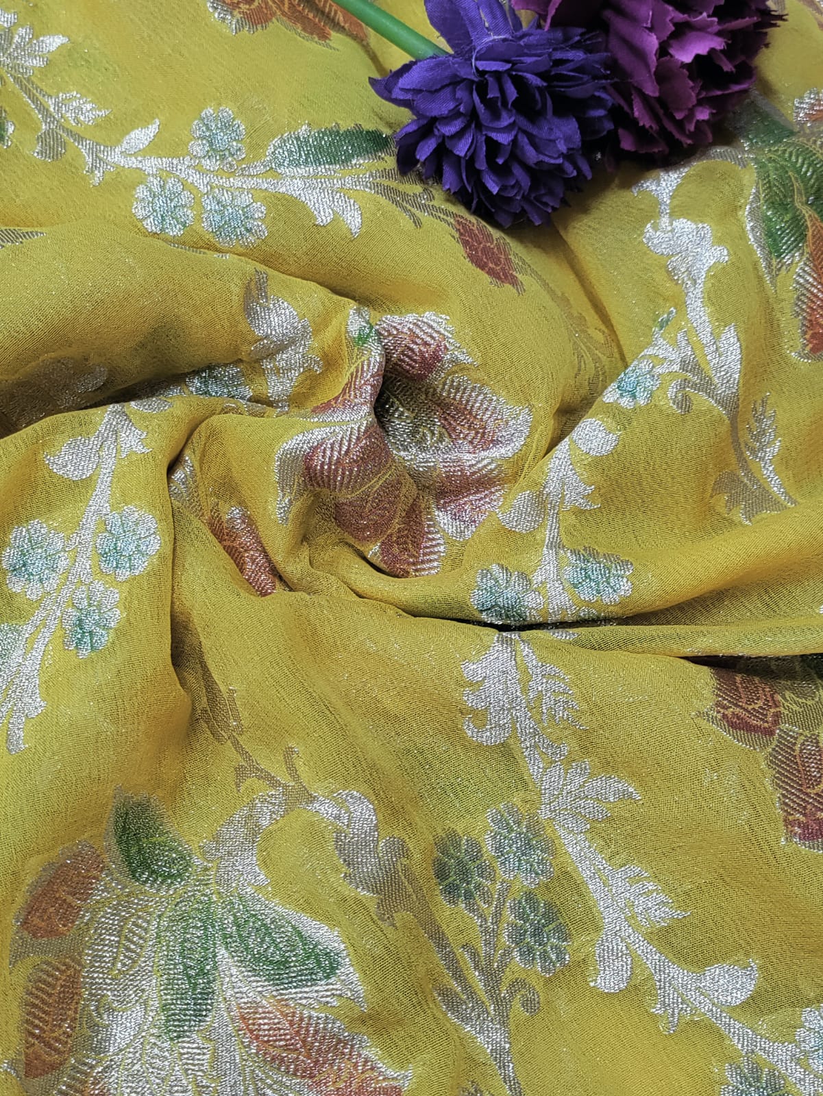 Yellow Handloom Banarasi Pure Georgette Brush Dye Dupatta - Luxurion World