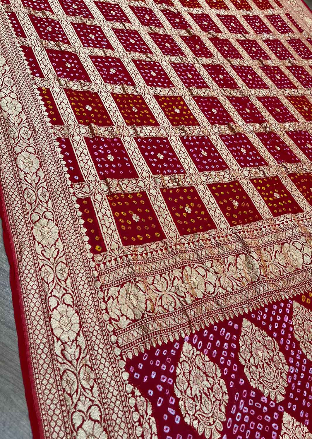 Stunning Red and Pink Bandhani Georgette Dupatta for a Chic Look - Luxurion World