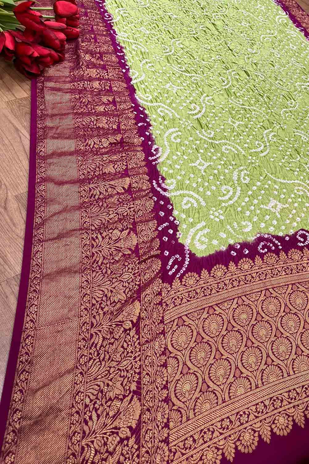 Green Bandhani Kanjeevaram Border Silk Dupatta - Pure Elegance - Luxurion World