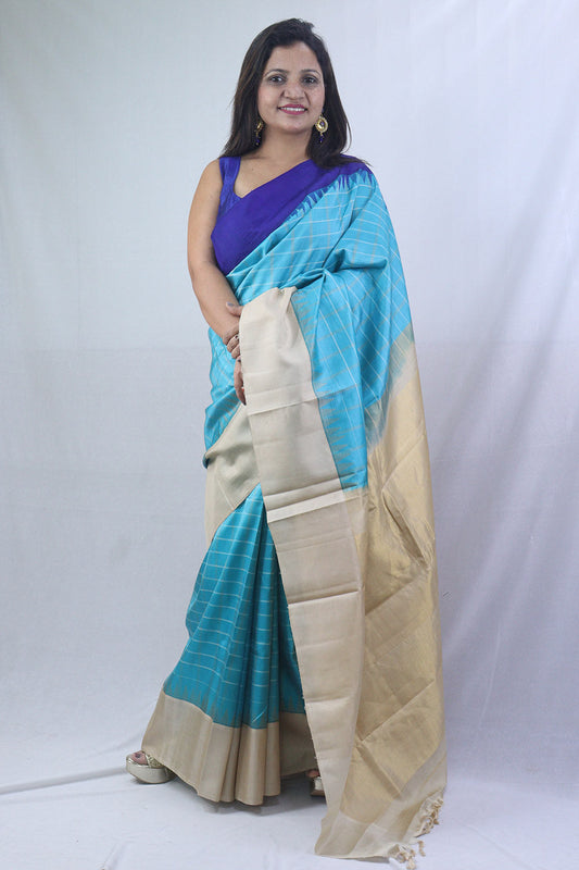 Exquisite Blue Gadwal Handloom Silk Saree - Pure Elegance - Luxurion World