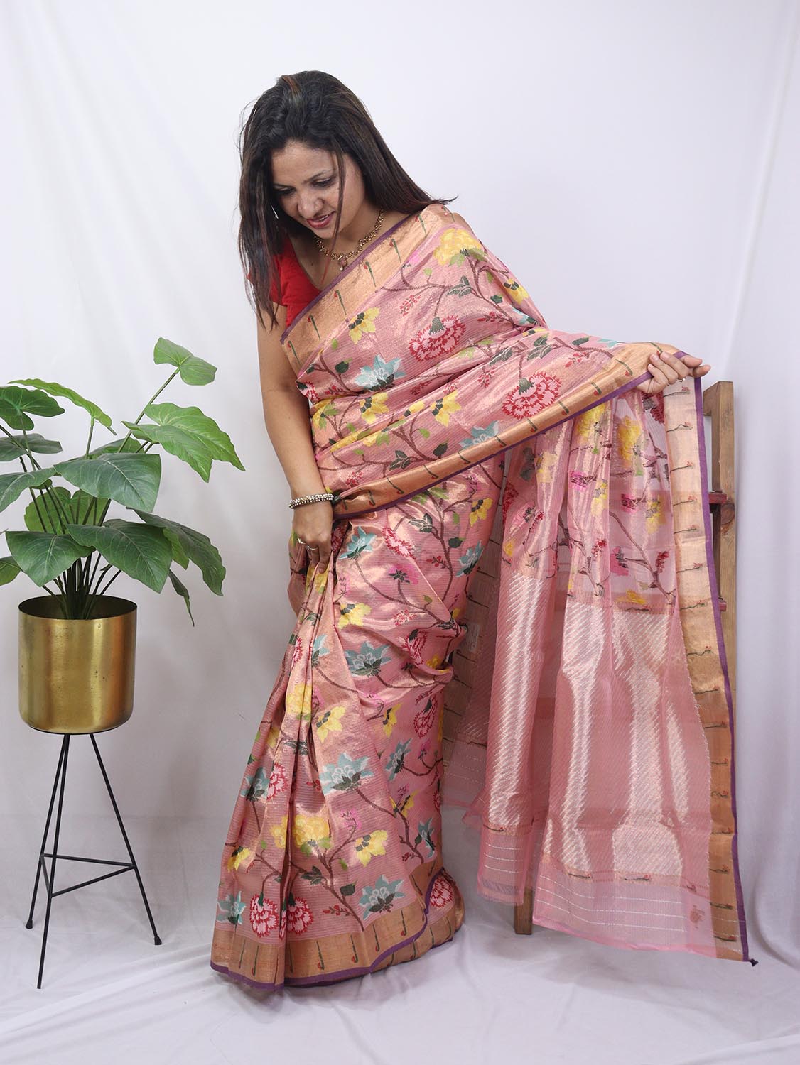 Pink Handloom Tissue Kota Doria Real Zari Flower Design Saree - Luxurion World