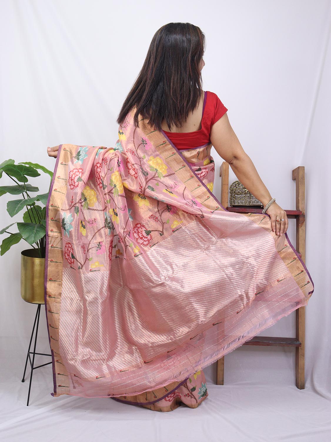 Pink Handloom Tissue Kota Doria Real Zari Flower Design Saree - Luxurion World