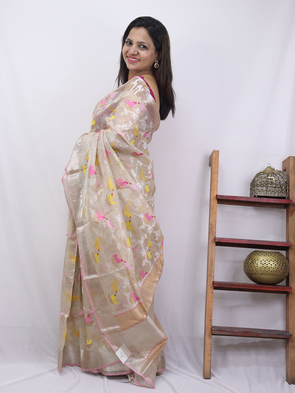 Pastel Handloom Kota Doria Real Zari Saree - Luxurion World
