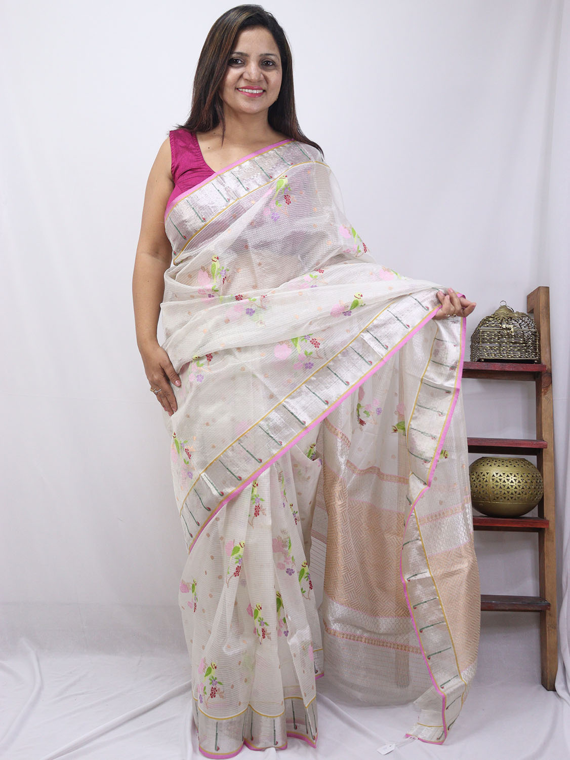 Pastel Handloom Kota Doria Real Zari Saree - Luxurion World