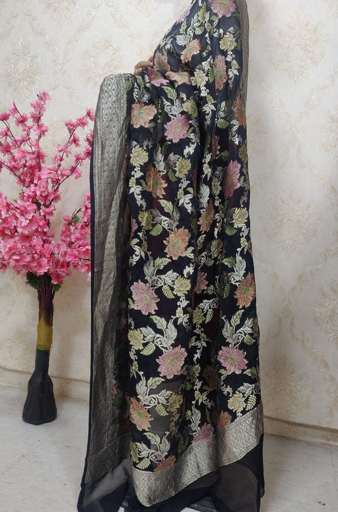 Black Handloom Banarasi Brush Dye Pure Georgette Dupatta - Luxurion World