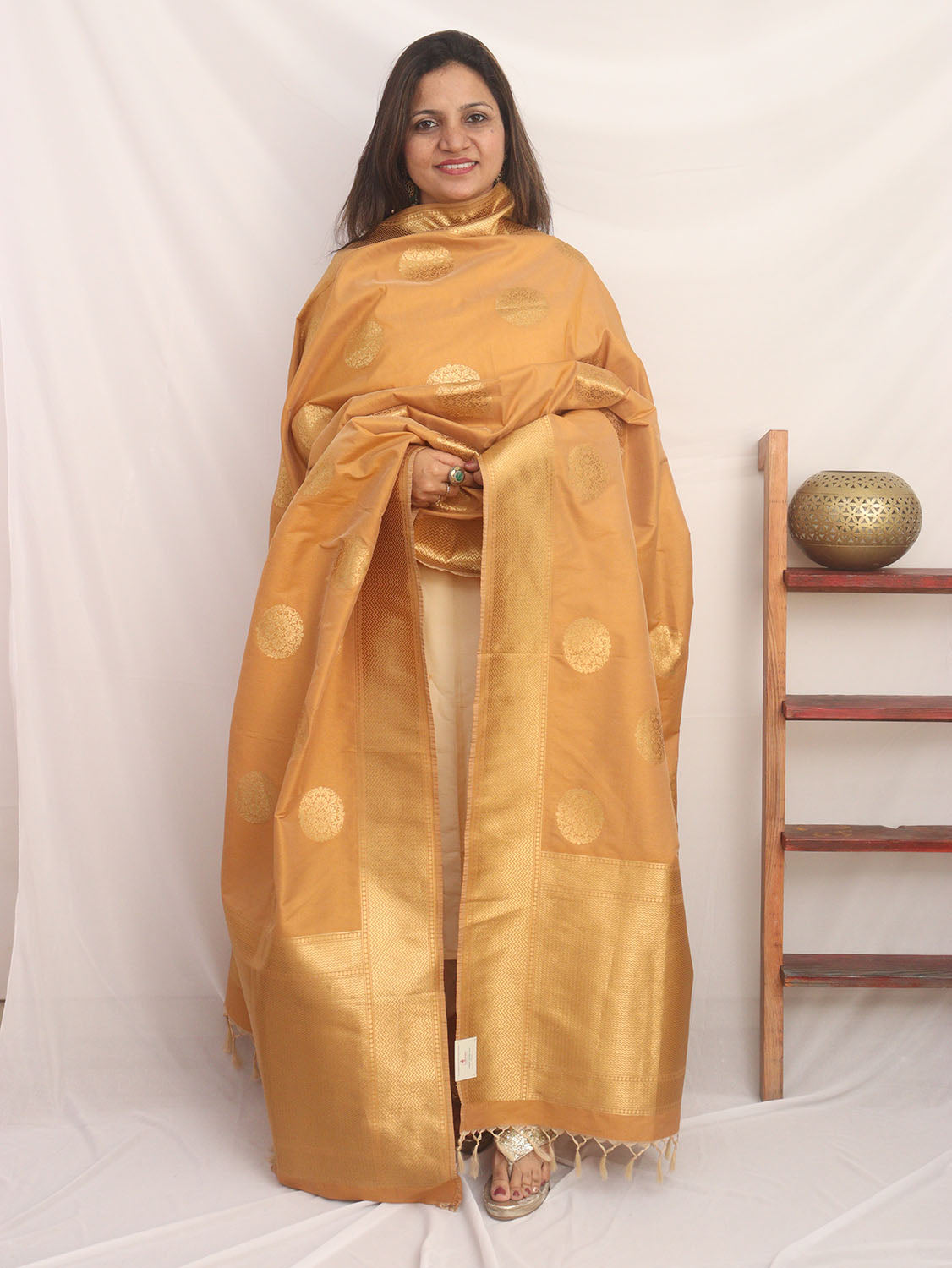 Cream Banarasi Silk Dupatta - Luxurion World
