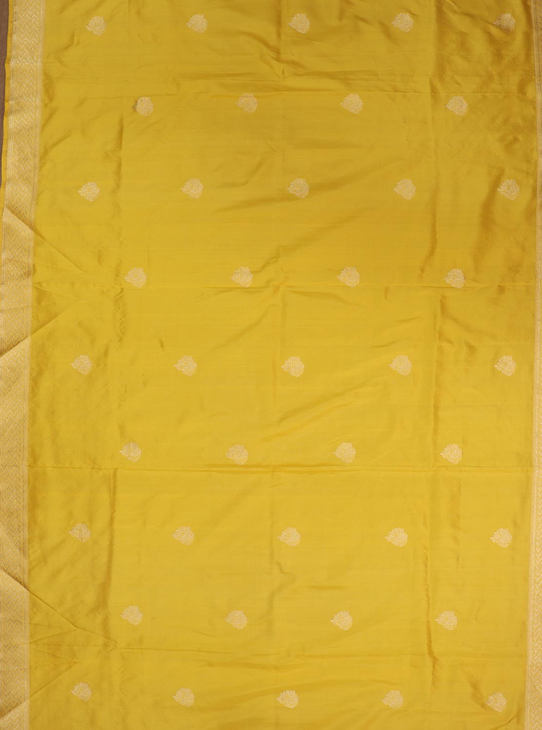 Pure Elegance: Stunning Yellow Handloom Banarasi Katan Silk Dupatta - Luxurion World