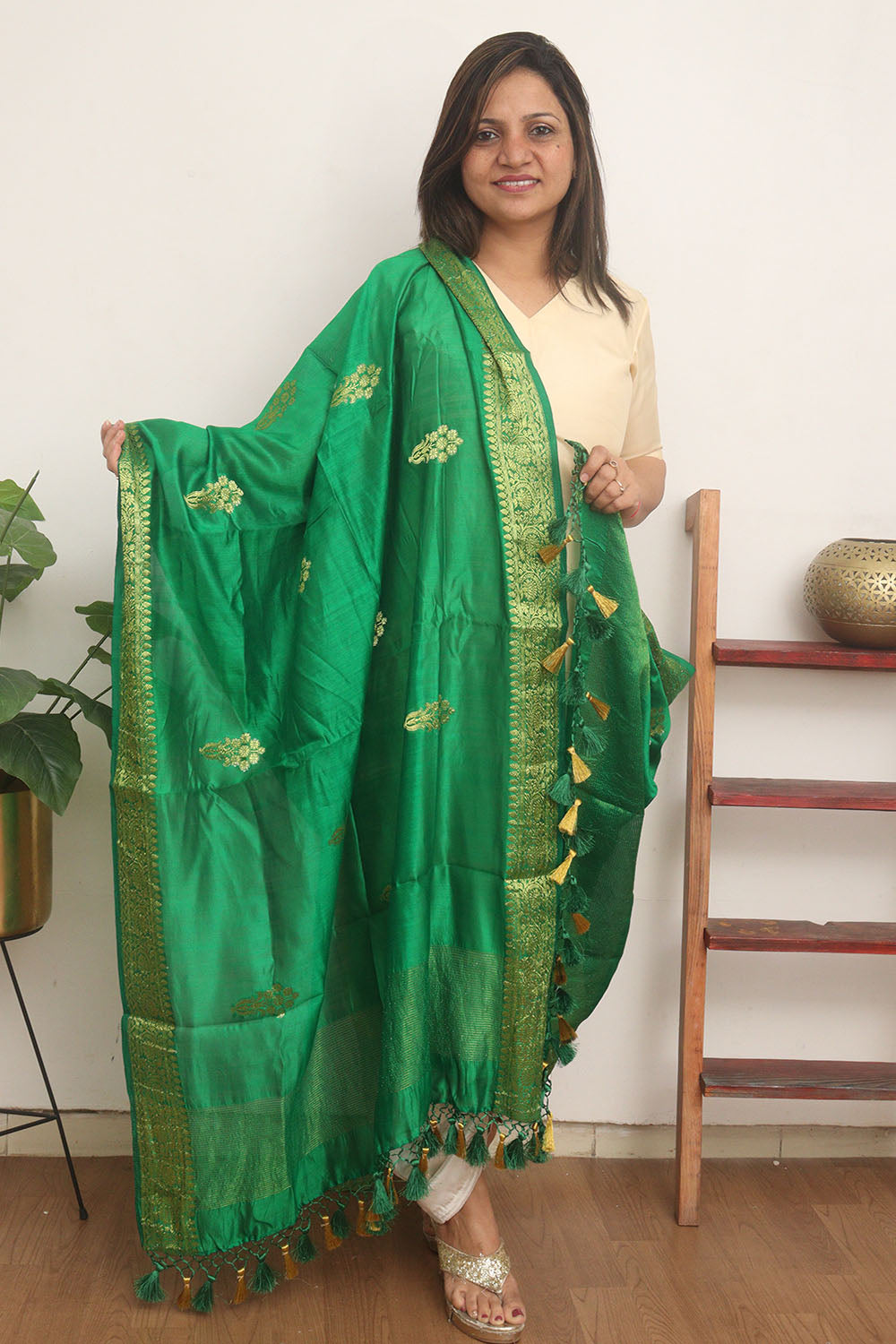 Green Handloom Banarasi Chiniya Silk Boota Design Dupatta