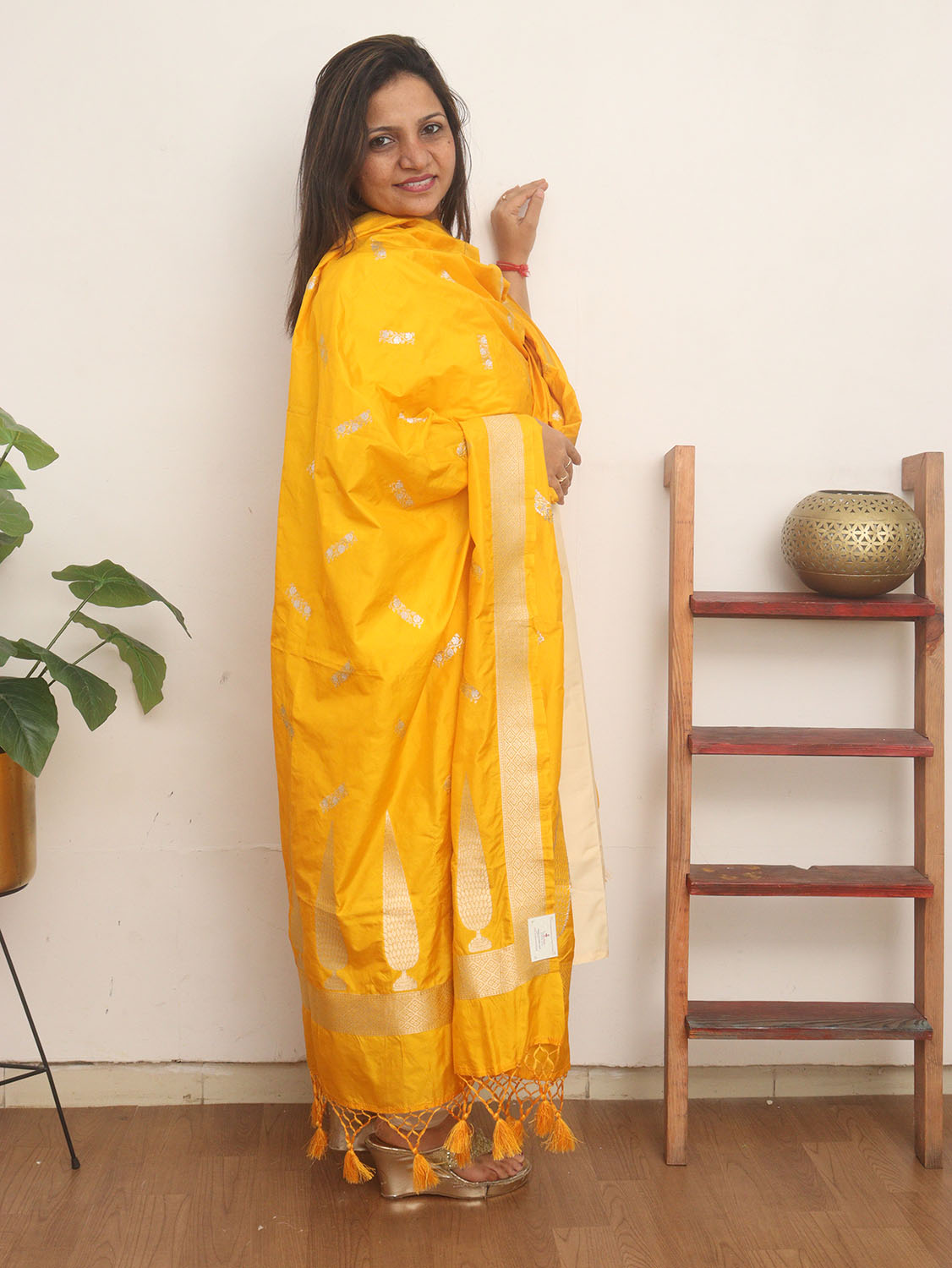 Yellow Banarasi Silk Dupatta - Luxurion World