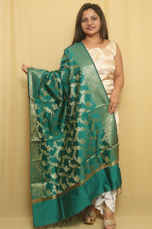Green Banarasi Silk Dupatta: Stylish Addition to Elegant Outfits - Luxurion World
