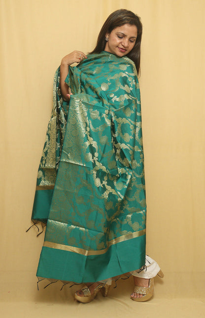 Green Banarasi Silk Dupatta: Stylish Addition to Elegant Outfits - Luxurion World