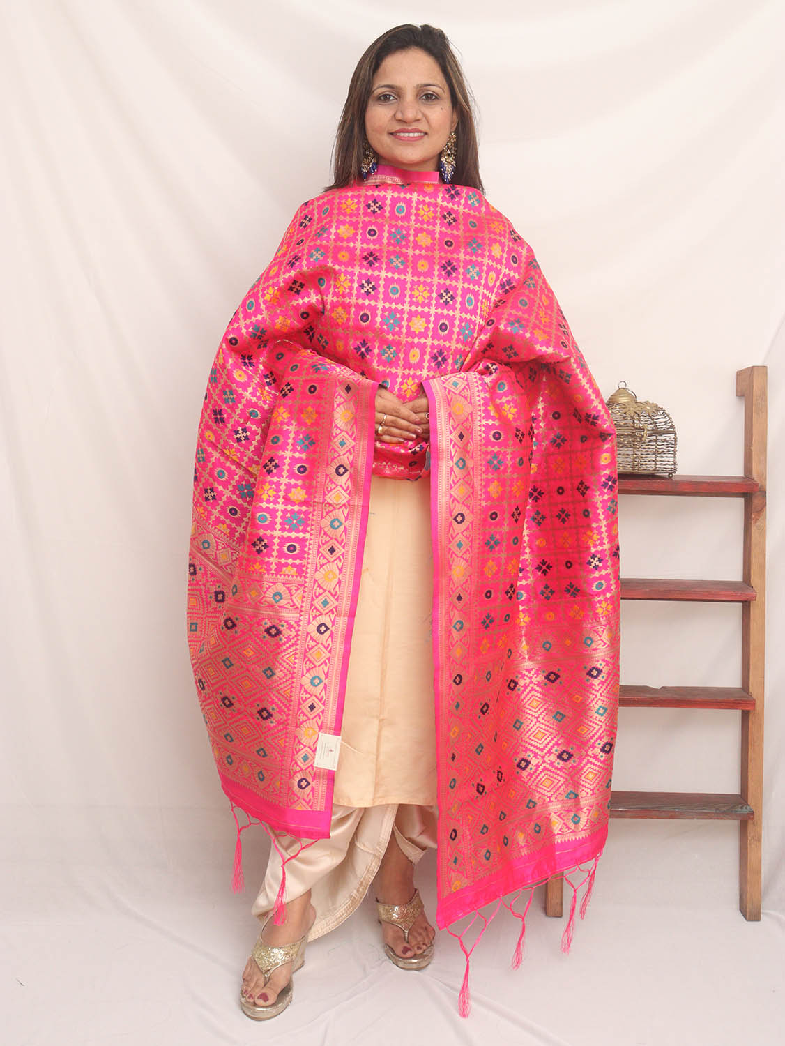 Pink Banarasi Silk Meenakari Dupatta - Luxurion World