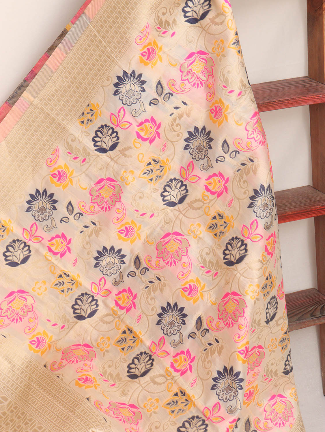 Pastel Banarasi Silk Meenakari Dupatta - Luxurion World