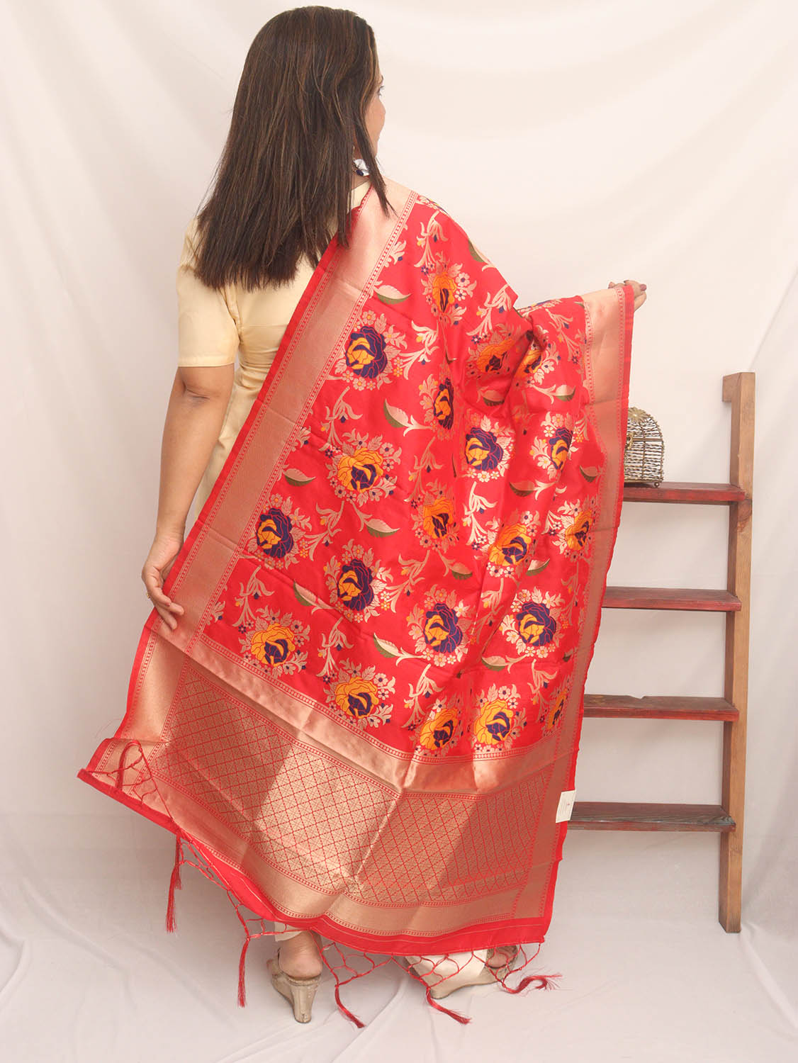 Red Banarasi Silk Meenakari Dupatta - Luxurion World