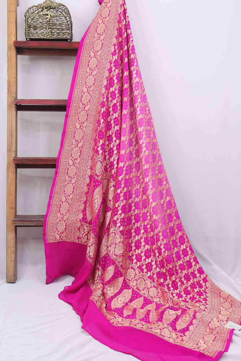 Stunning Pink Banarasi Bandhani Georgette Dupatta with Neemzari Border - Luxurion World