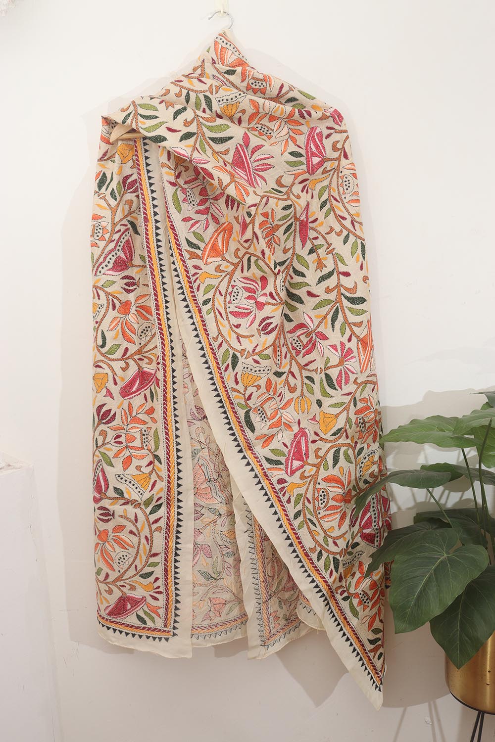 Pastel Kantha Silk Dupatta: Hand-Embroidered Elegance - Luxurion World