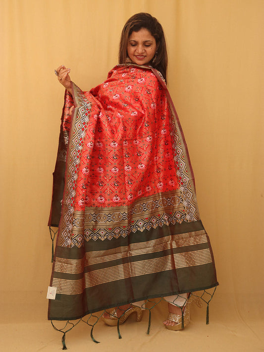 Red Patola Silk Dupatta - Luxurion World