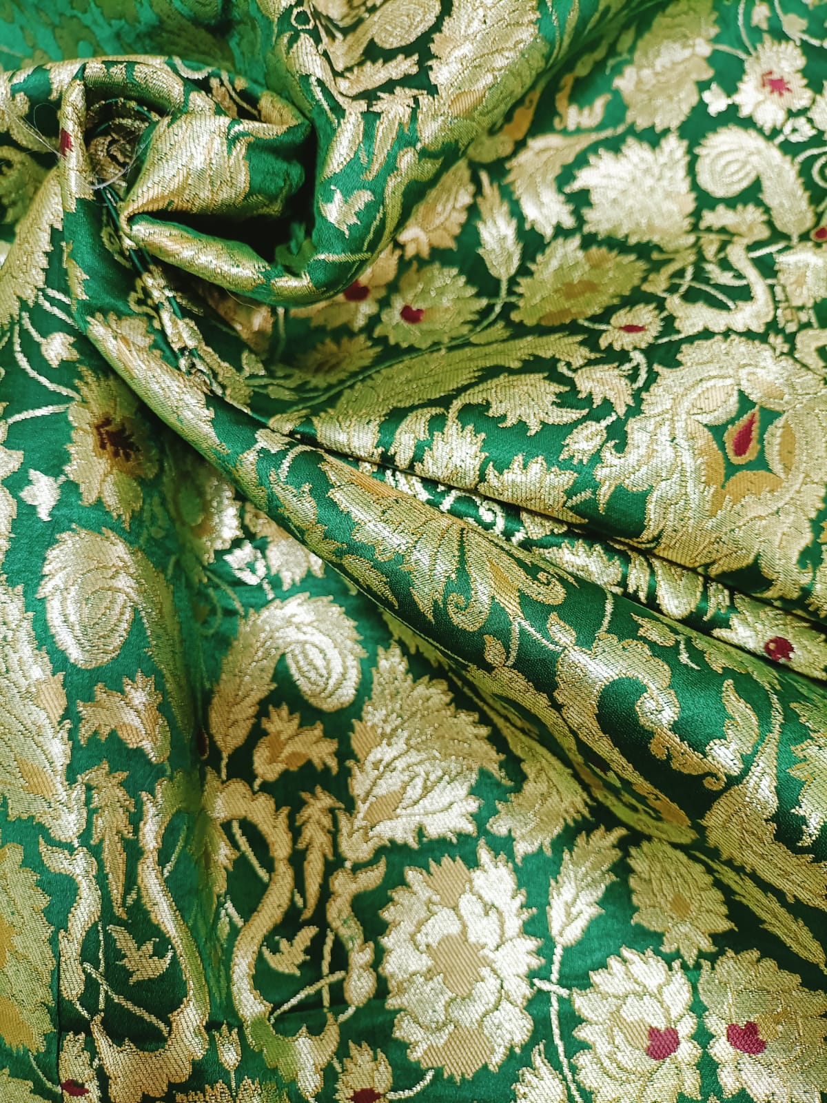 Green Banarasi Kimkhwab Silk Meenakari Fabric  ( 1 Mtr ) - Luxurion World
