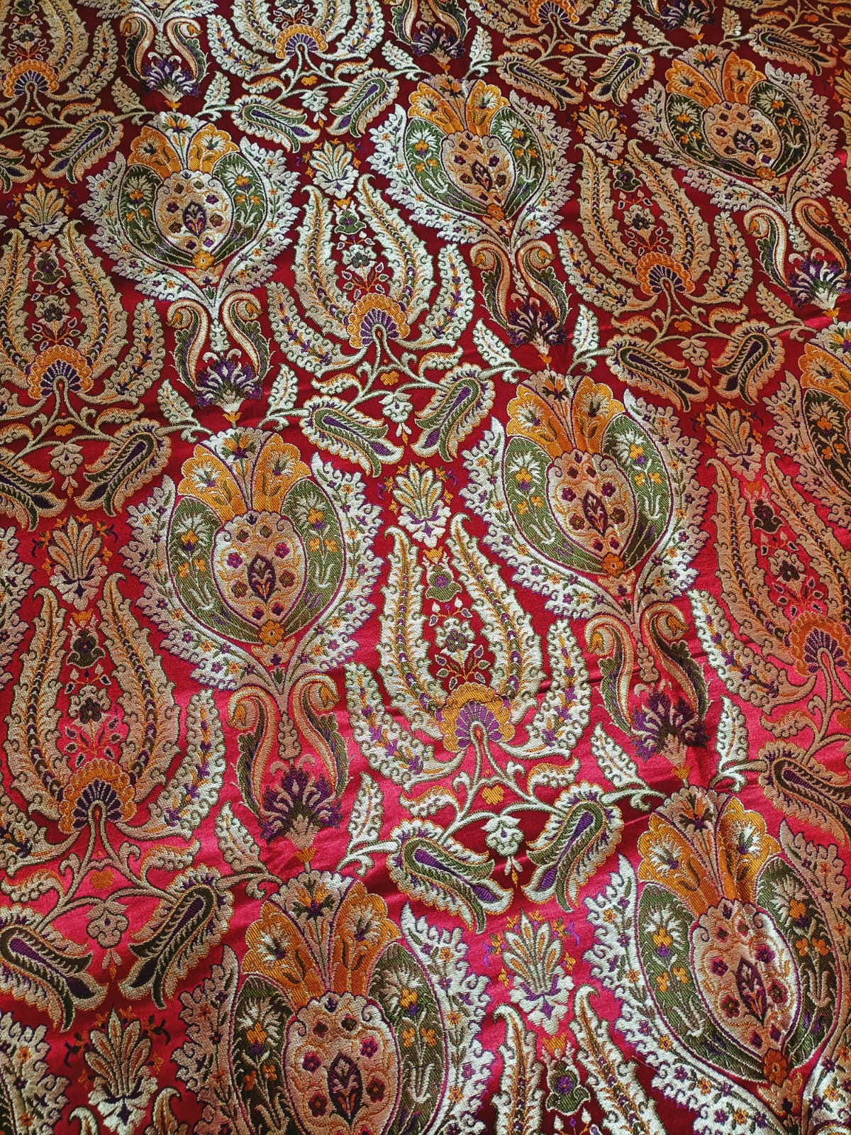Red Banarasi Kimkhwab Silk Meenakari Fabric  ( 1 Mtr ) - Luxurion World