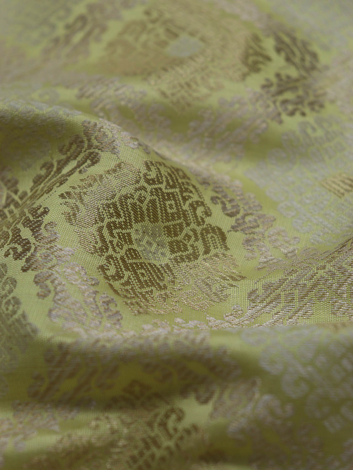 Yellow Banarasi Brocade Silk Fabric ( 1 Mtr ) - Luxurion World