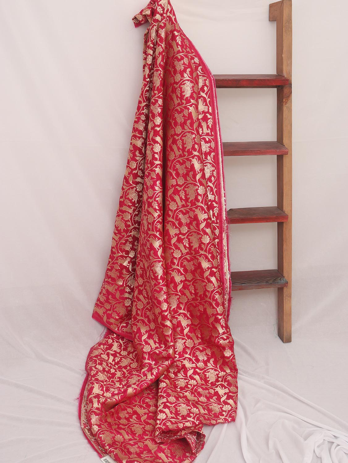 Pink Banarasi Silk Shikargah Fabric ( 2.5 Mtr ) - Luxurion World