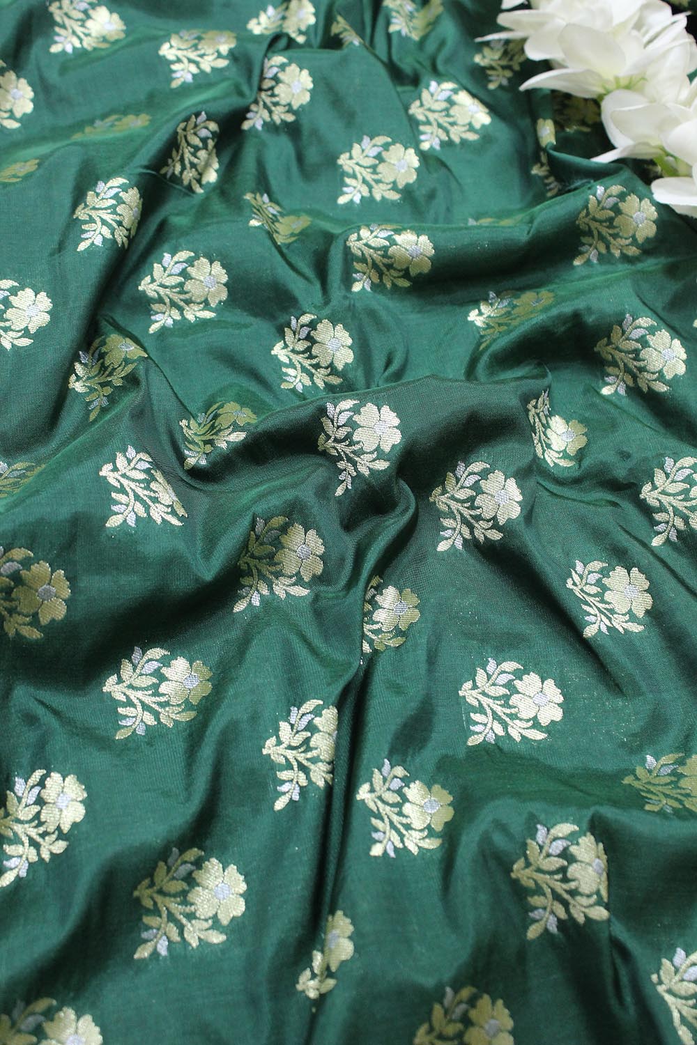 Green Banarasi Silk Fabric ( 1 Mtr ) - Luxurion World