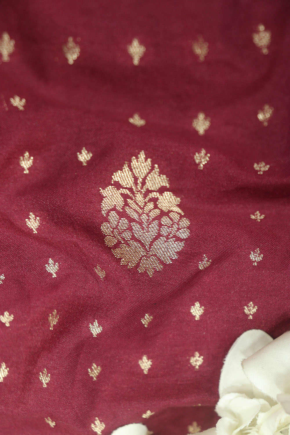 Elegant Maroon Banarasi Silk Fabric: 1 Mtr Length - Luxurion World