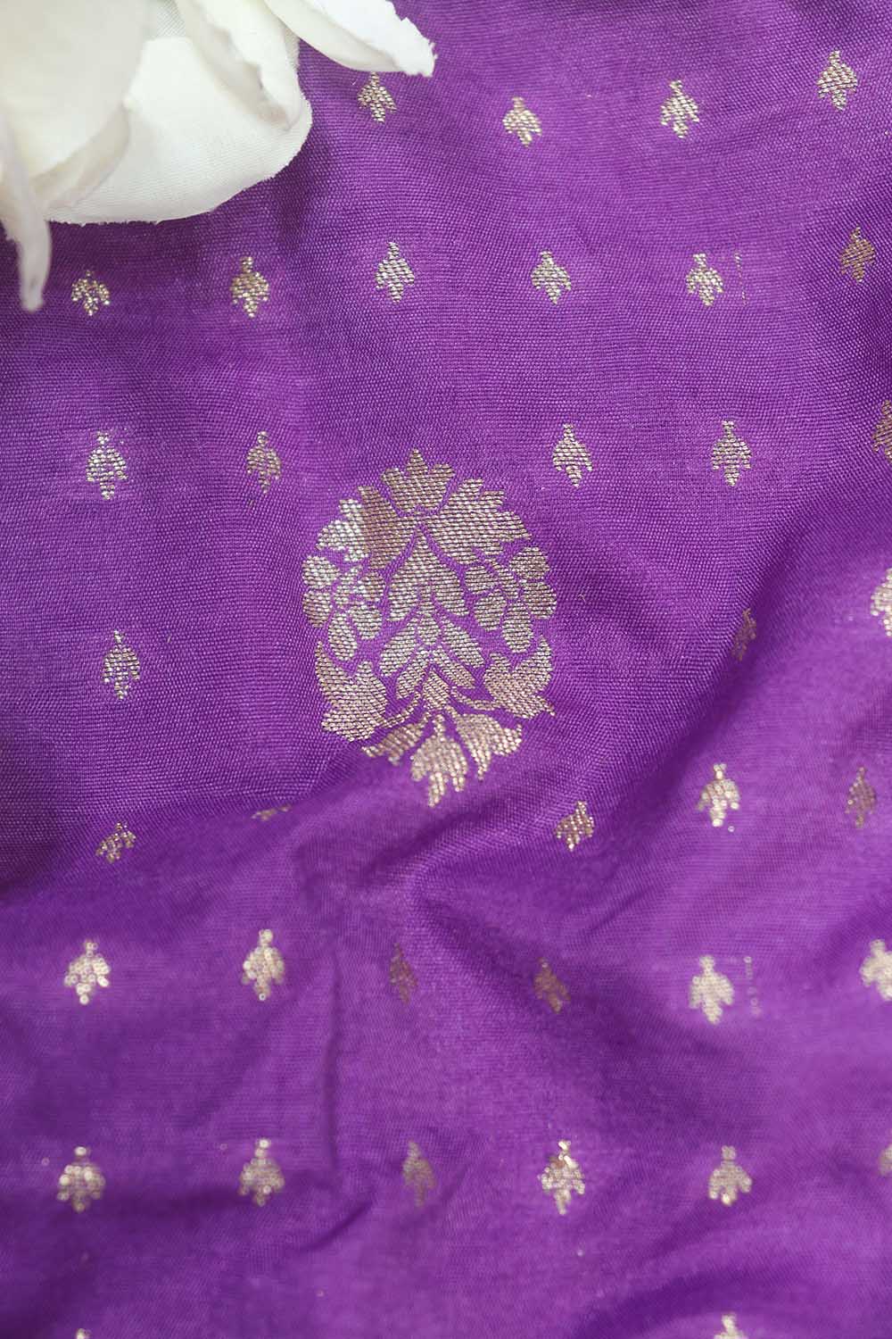 Elegant Purple Banarasi Silk Fabric: 1 Mtr of Luxurious Beauty - Luxurion World