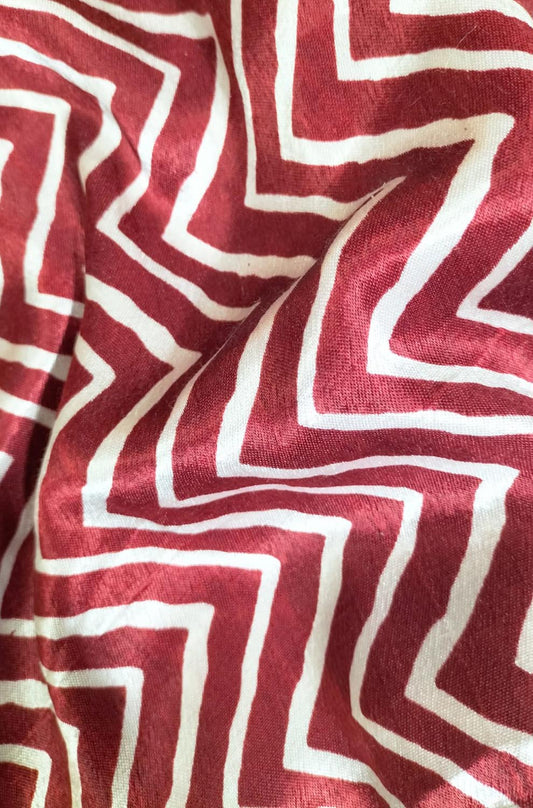 Maroon Digital Printed Gajji Silk Zig Zag Design Fabric ( 1 Mtr ) - Luxurion World