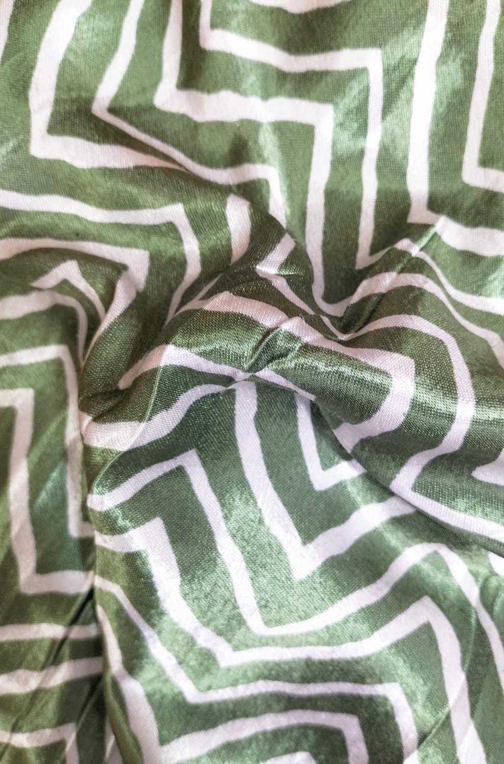 Green Digital Printed Gajji Silk Zig Zag Design Fabric ( 1 Mtr ) - Luxurion World